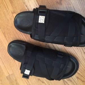 VISVIM SLIDER SANDALS WITH AN OPEN TOE & SLIP-ON